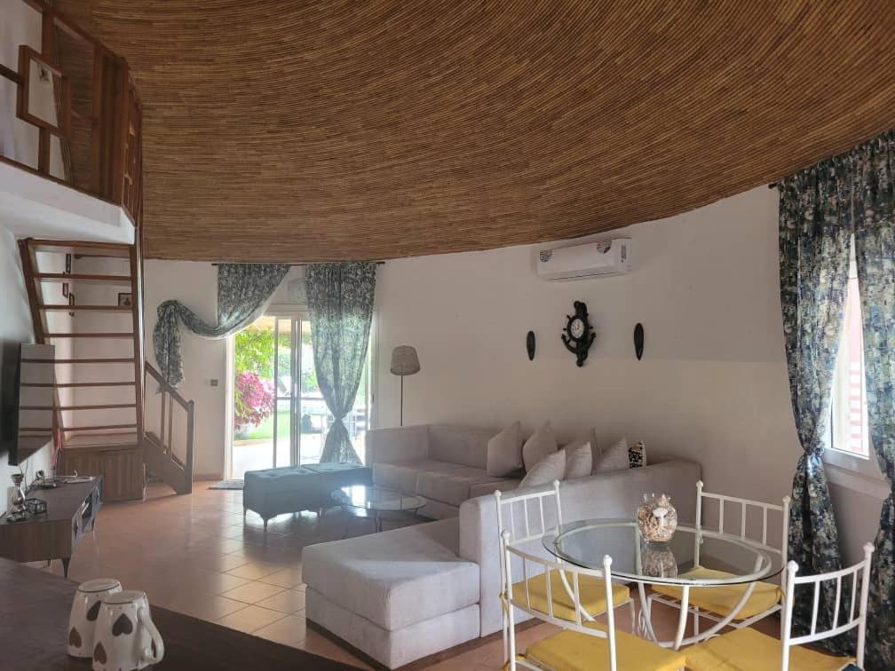 Villa Bord De Mer Avec Piscine Sali Tapé Dış mekan fotoğraf