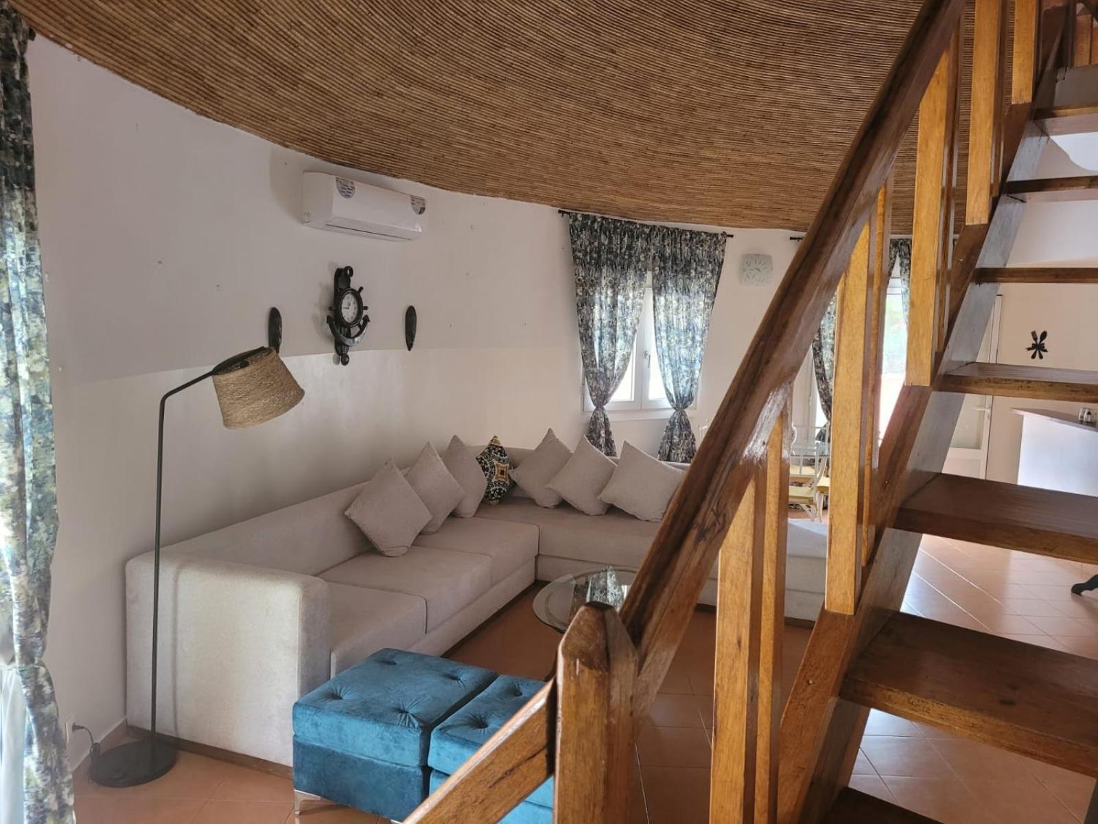 Villa Bord De Mer Avec Piscine Sali Tapé Dış mekan fotoğraf