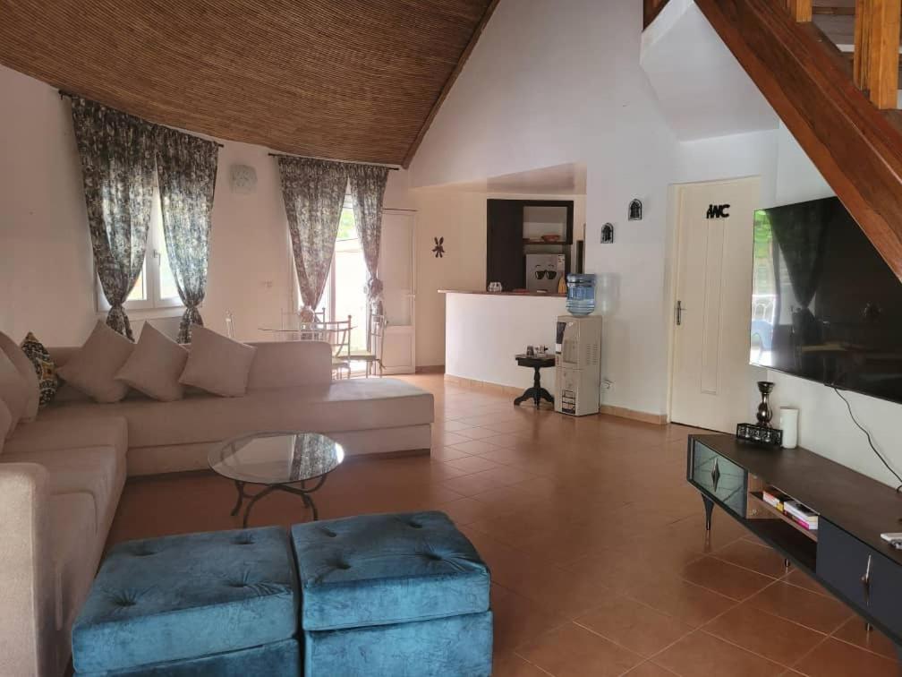 Villa Bord De Mer Avec Piscine Sali Tapé Dış mekan fotoğraf
